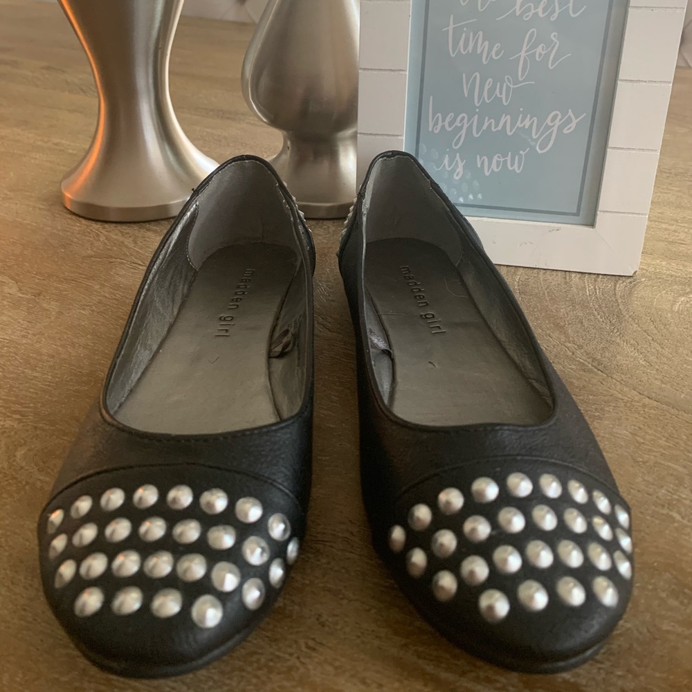 Madden Girl Flats